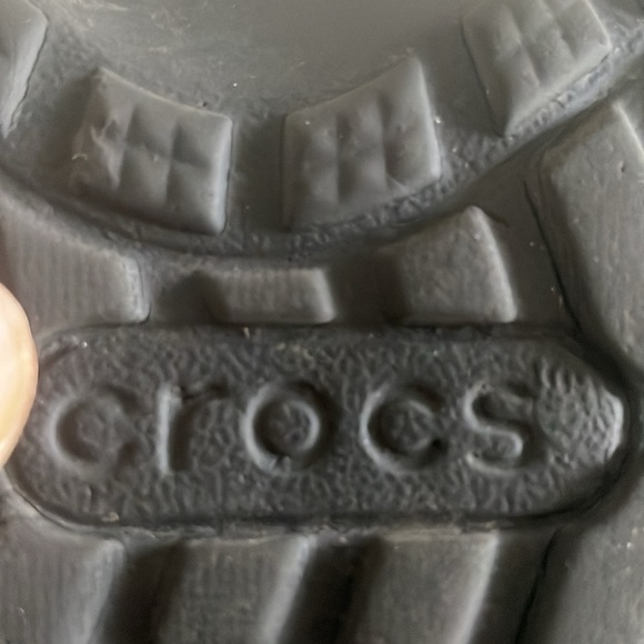 Crocs - Picture 15 of 17
